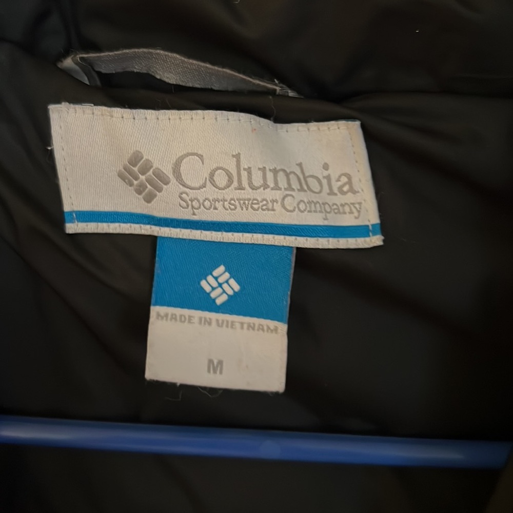 Columbia women’s long puffer coat with hood size medium black in good condition - Picture 3 of 10